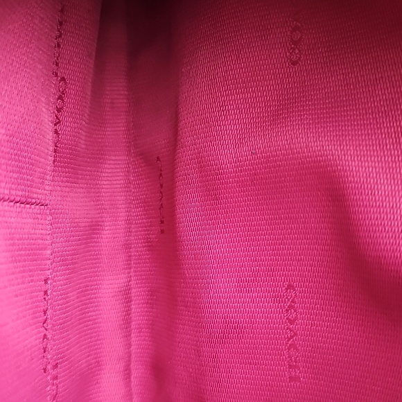 Coach 52377 Authentic Bubblegum Pink Crossgrain Leather Swingpack Crossbody  EUC - Picture 15 of 16